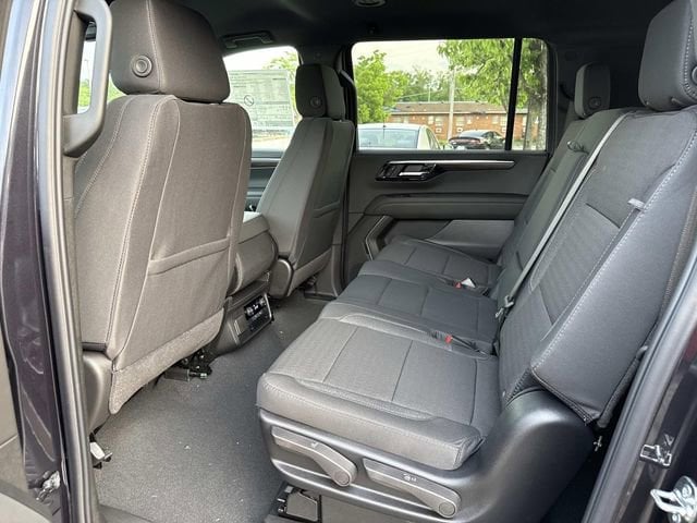 2026 Chevrolet Suburban LS - Photo 11