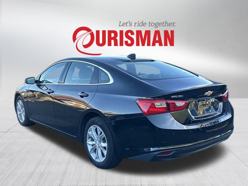 2024 Chevrolet Malibu 1LT photo 3