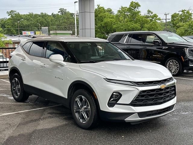 2025 Chevrolet Blazer 2.0T 2LT FWD's photo