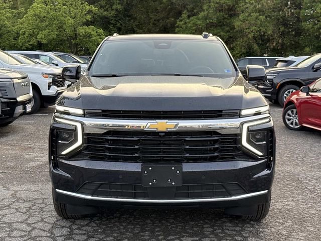 2026 Chevrolet Suburban LS - Photo 6