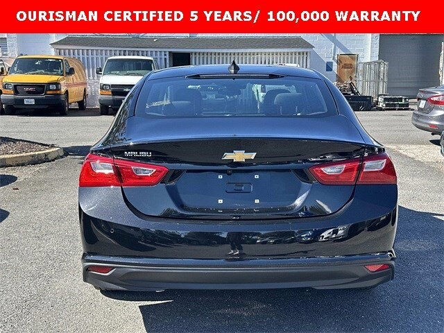 2025 Chevrolet Malibu LS photo 4