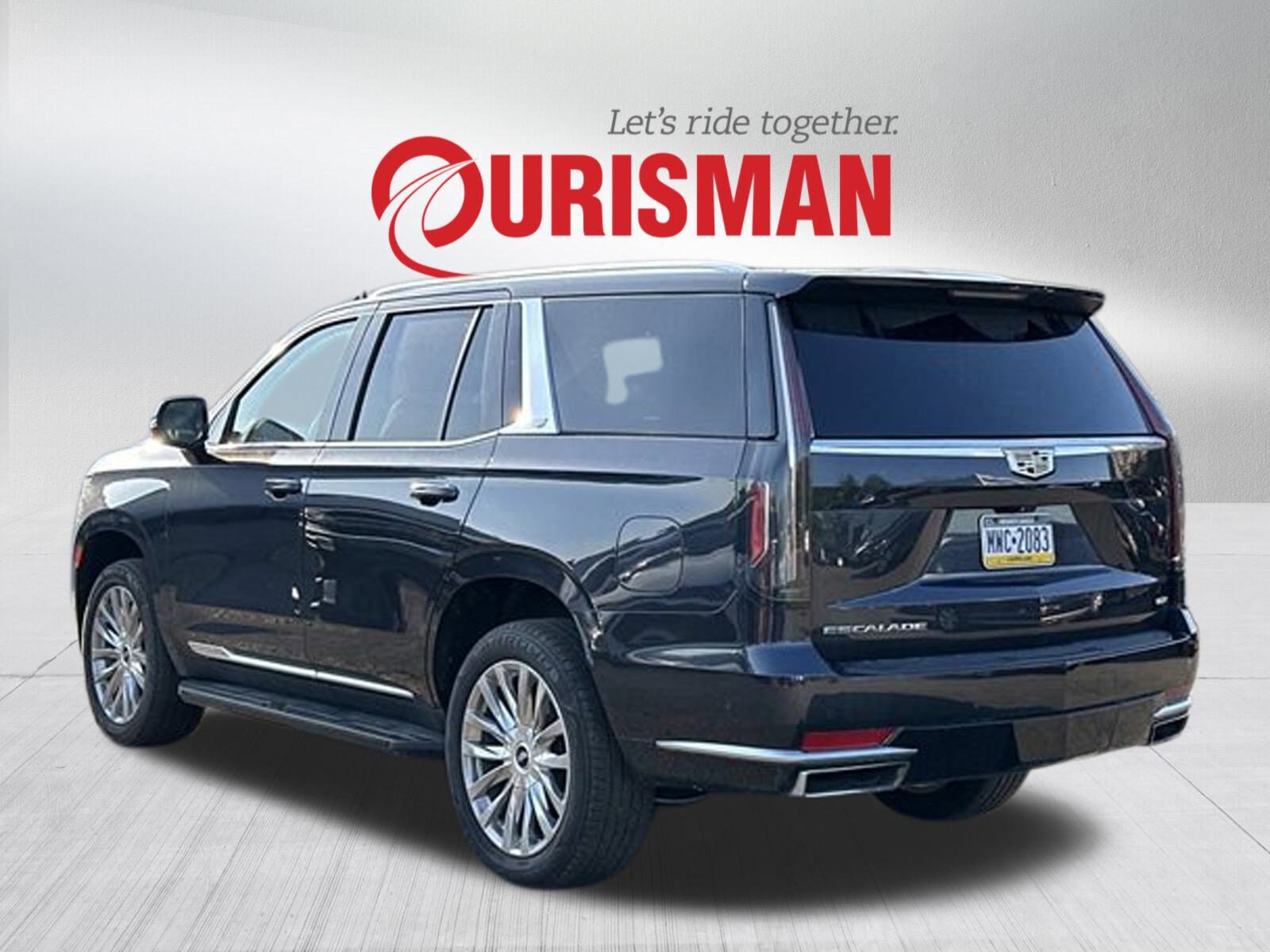 2023 Cadillac Escalade Premium Luxury photo 2