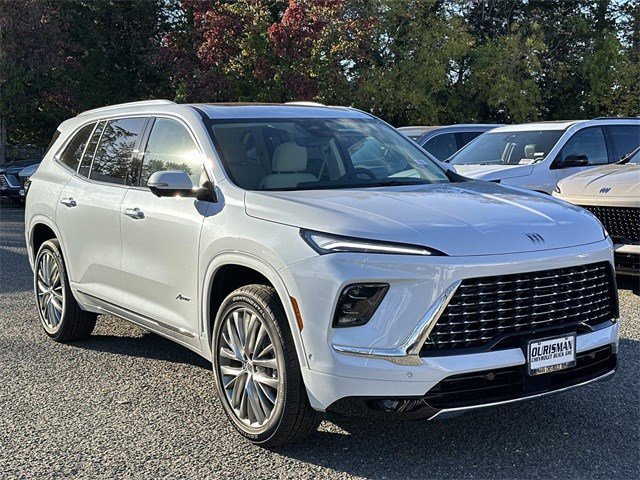 2026 Buick Enclave Avenir's photo