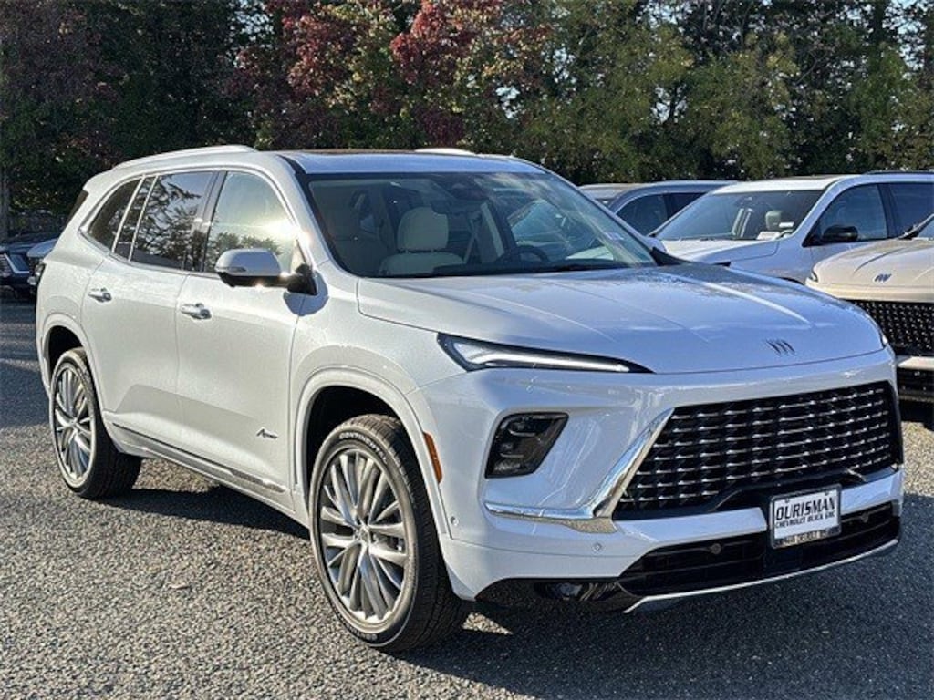 New 2026 Buick Enclave Avenir SUV