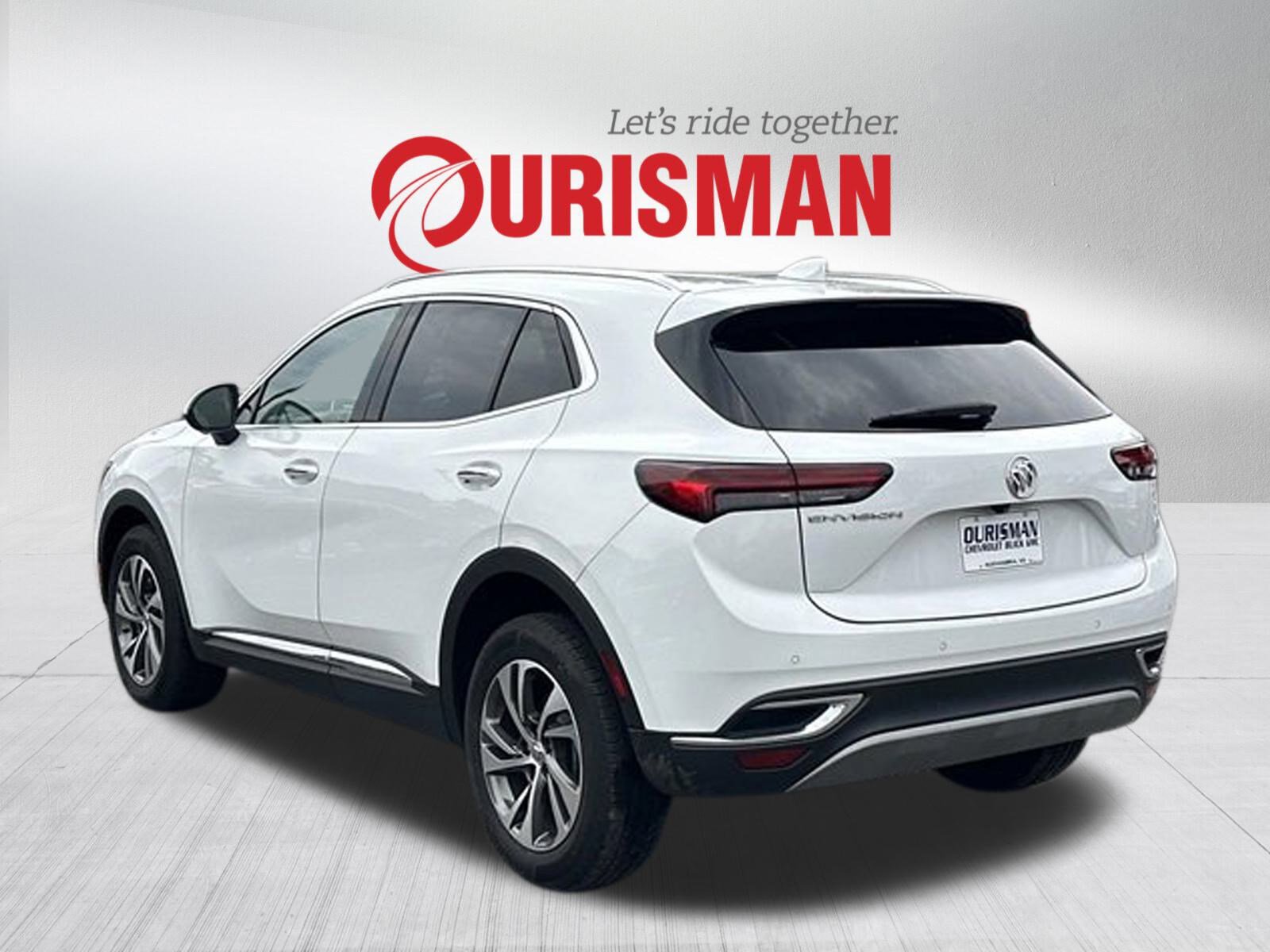 2022 Buick Envision Essence photo 2