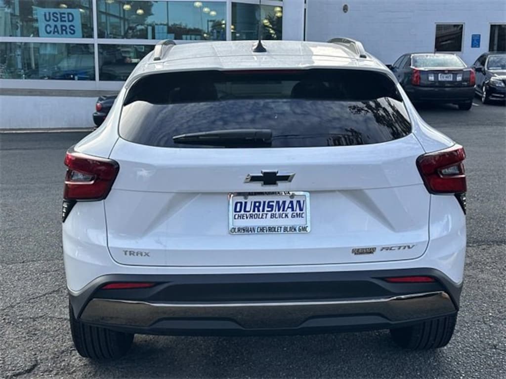 New 2025 Chevrolet Trax Activ SUV
