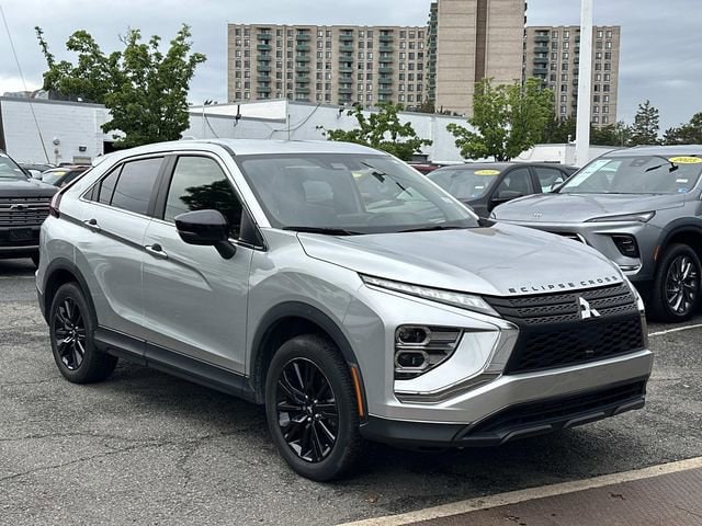 2023 Mitsubishi Eclipse Cross LE S-AWC's photo