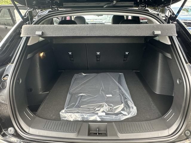 2026 Chevrolet Trax LT - Photo 10