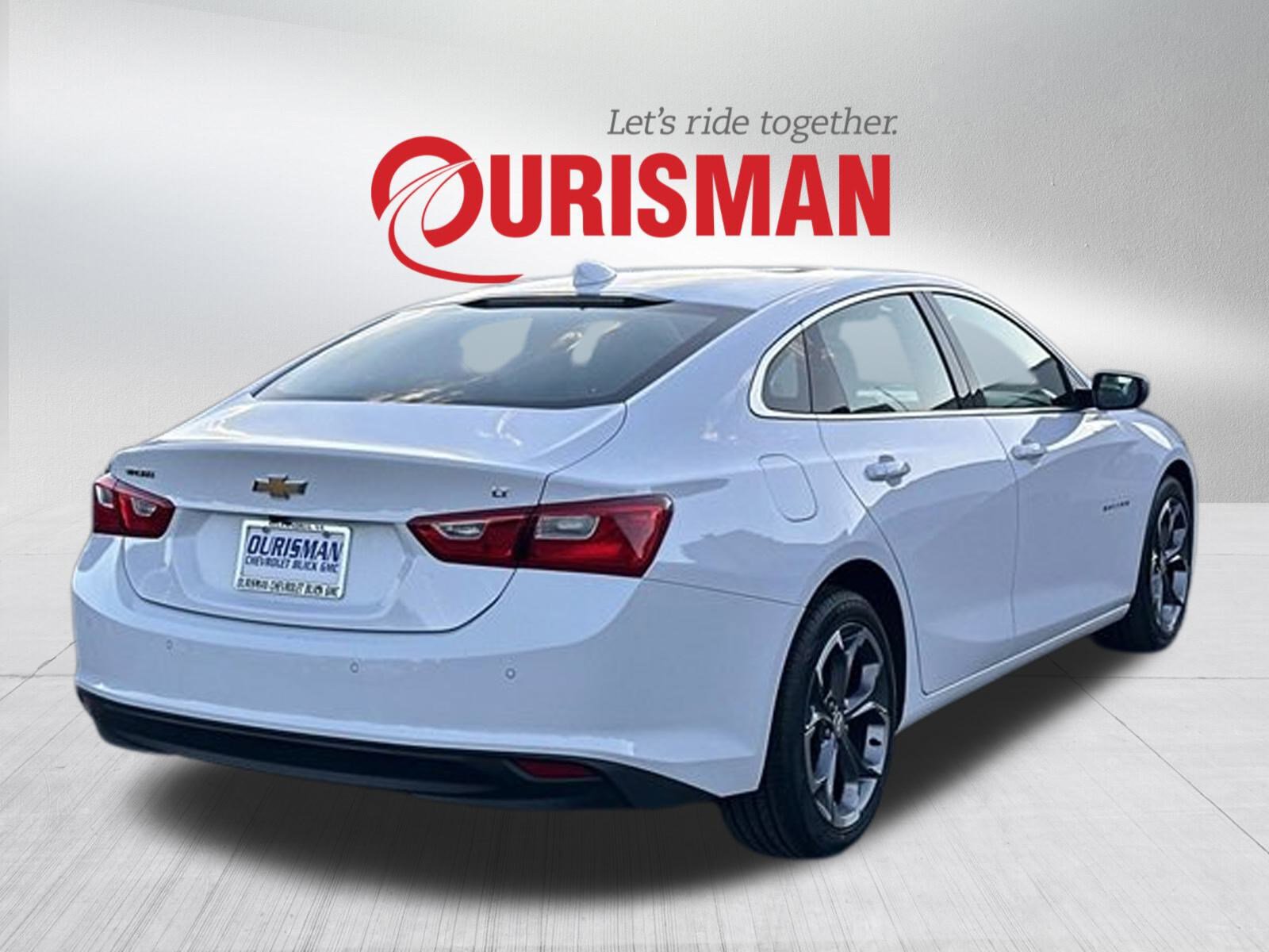 2024 Chevrolet Malibu 1LT photo 2