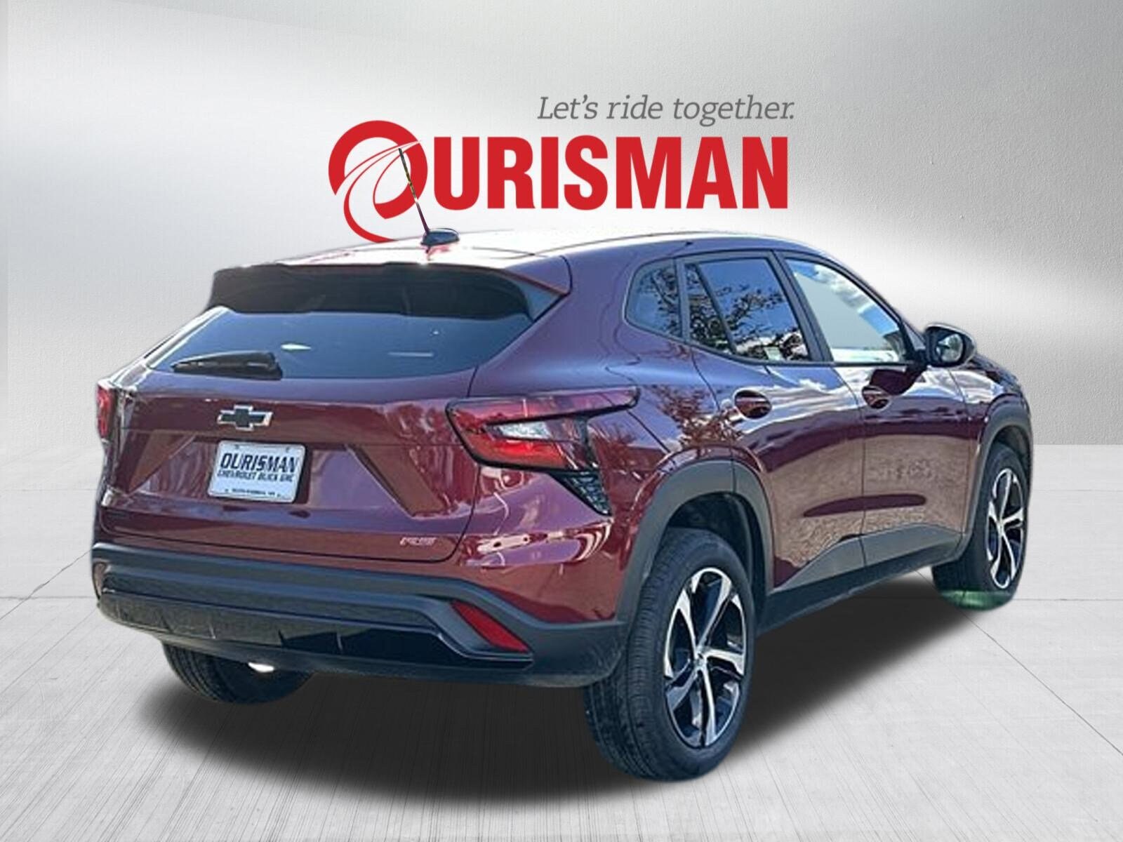 2024 Chevrolet Trax photo 2