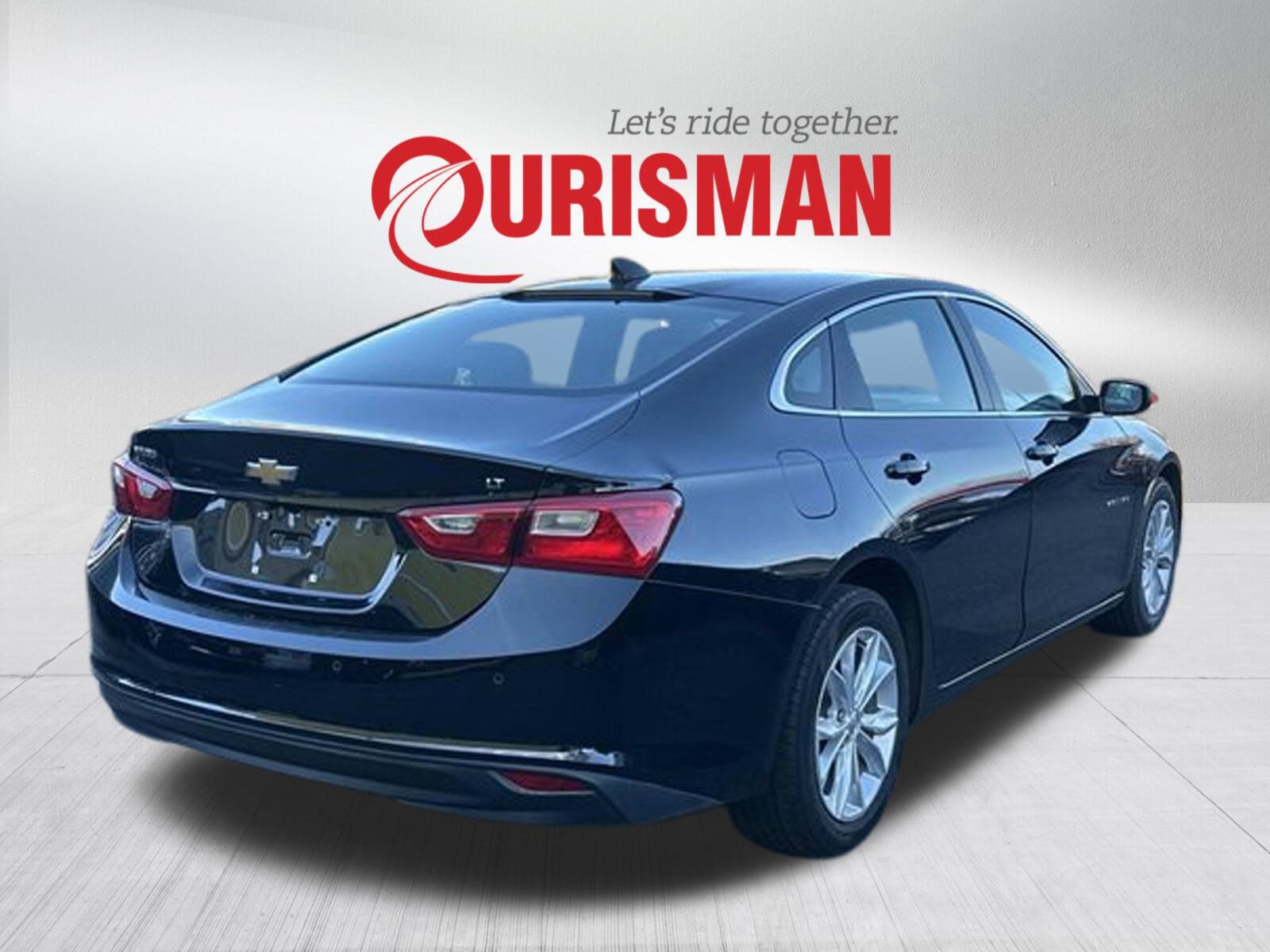 2024 Chevrolet Malibu 1LT photo 2