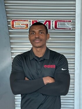 Staff member Marck Elacin from ID_5fb5c55d8ecf