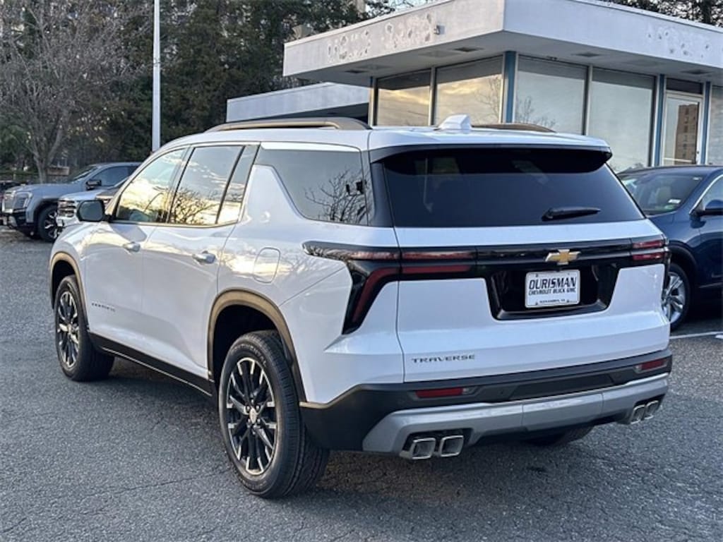 New 2026 Chevrolet Traverse LT SUV