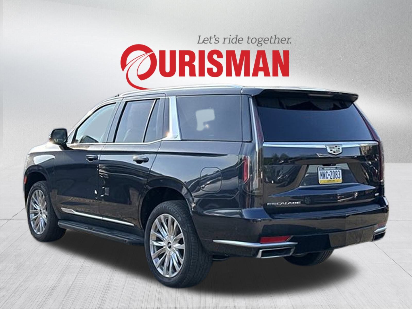 2023 Cadillac Escalade Premium Luxury photo 2