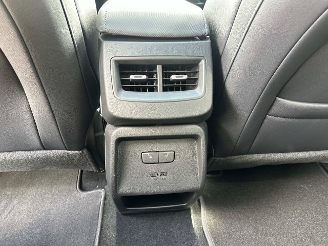 2026 Chevrolet Equinox EV RS - Photo 13