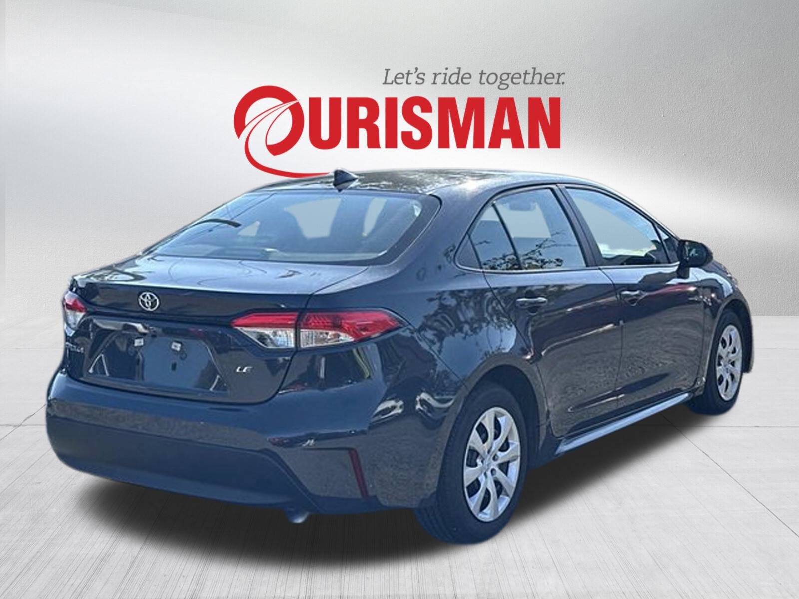 2024 Toyota Corolla LE photo 2
