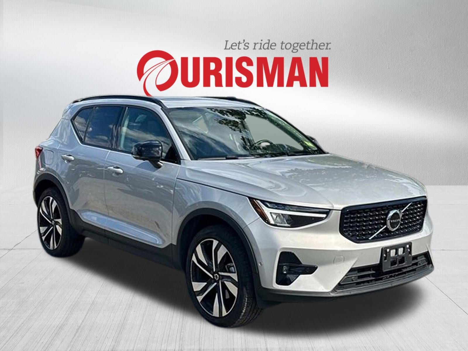 2023 Volvo XC40