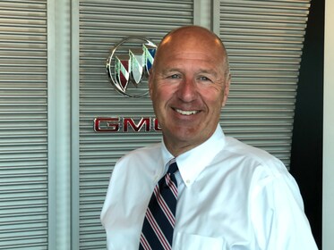 Staff member Bob Biagi from ID_d3e9651f7ab9