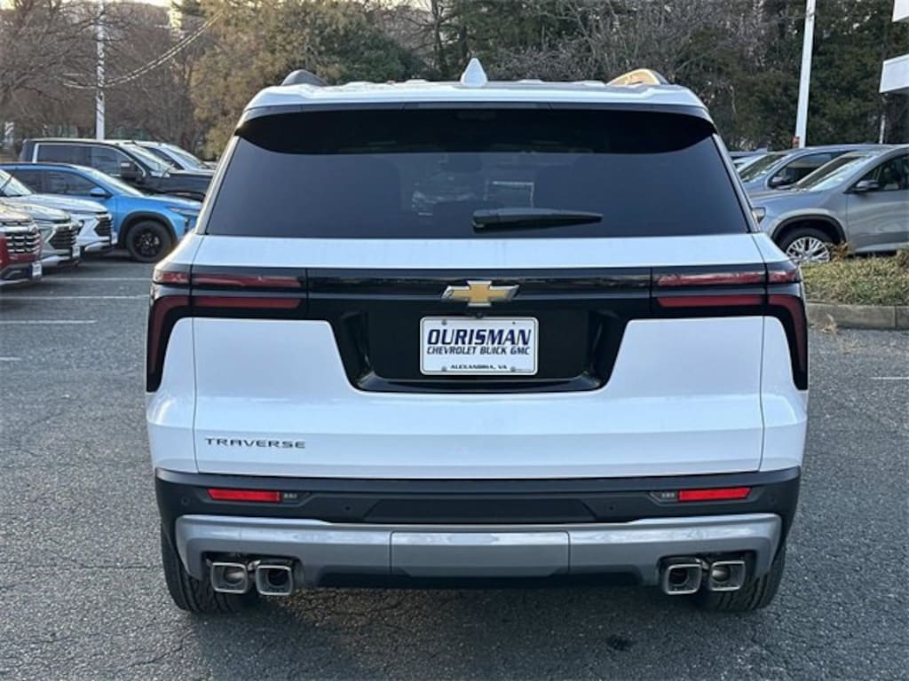 New 2026 Chevrolet Traverse LT SUV