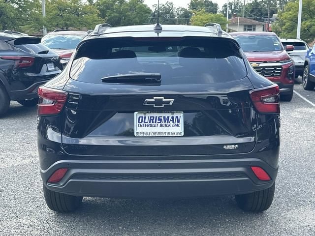 2026 Chevrolet Trax LT - Photo 3