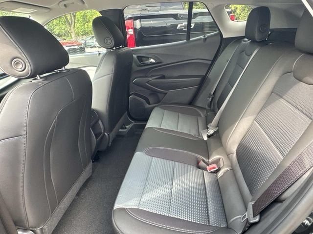 2026 Chevrolet Trax LT - Photo 9