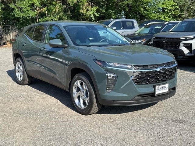 2026 Chevrolet Trax LS's photo