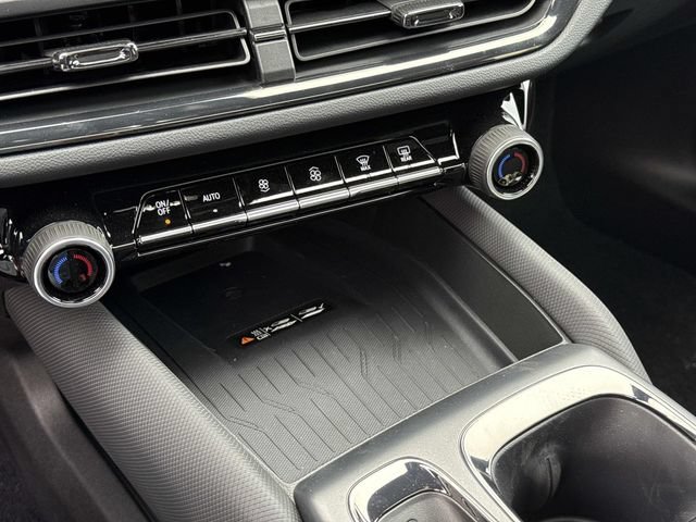 2026 Chevrolet Equinox EV RS - Photo 17