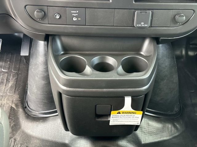 2026 Chevrolet Express Cargo Work Van - Photo 15