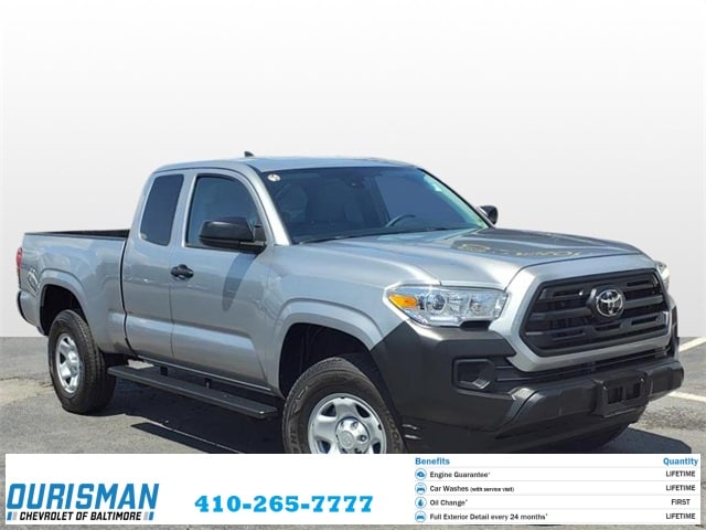 2019 Toyota Tacoma SR's photo