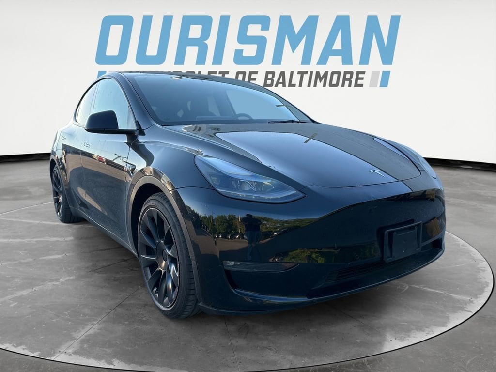 2022 Tesla Model Y Performance Dual Motor All-Wheel Drive's photo