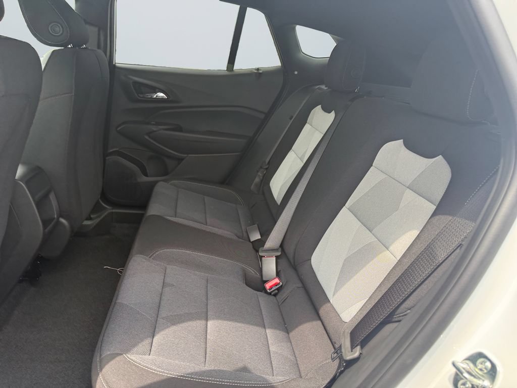 2026 Chevrolet Trax RS - Photo 13
