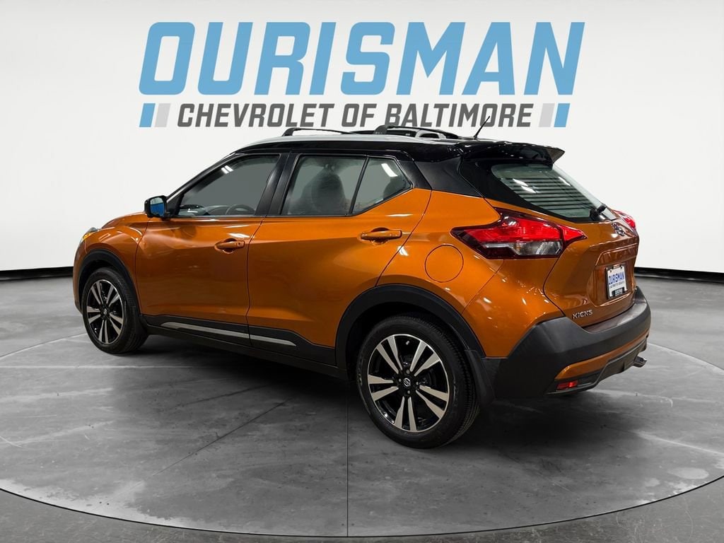 Used 2019 Nissan Kicks SR