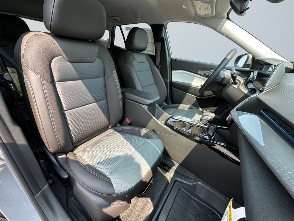 2026 Chevrolet Trax LT - Photo 15