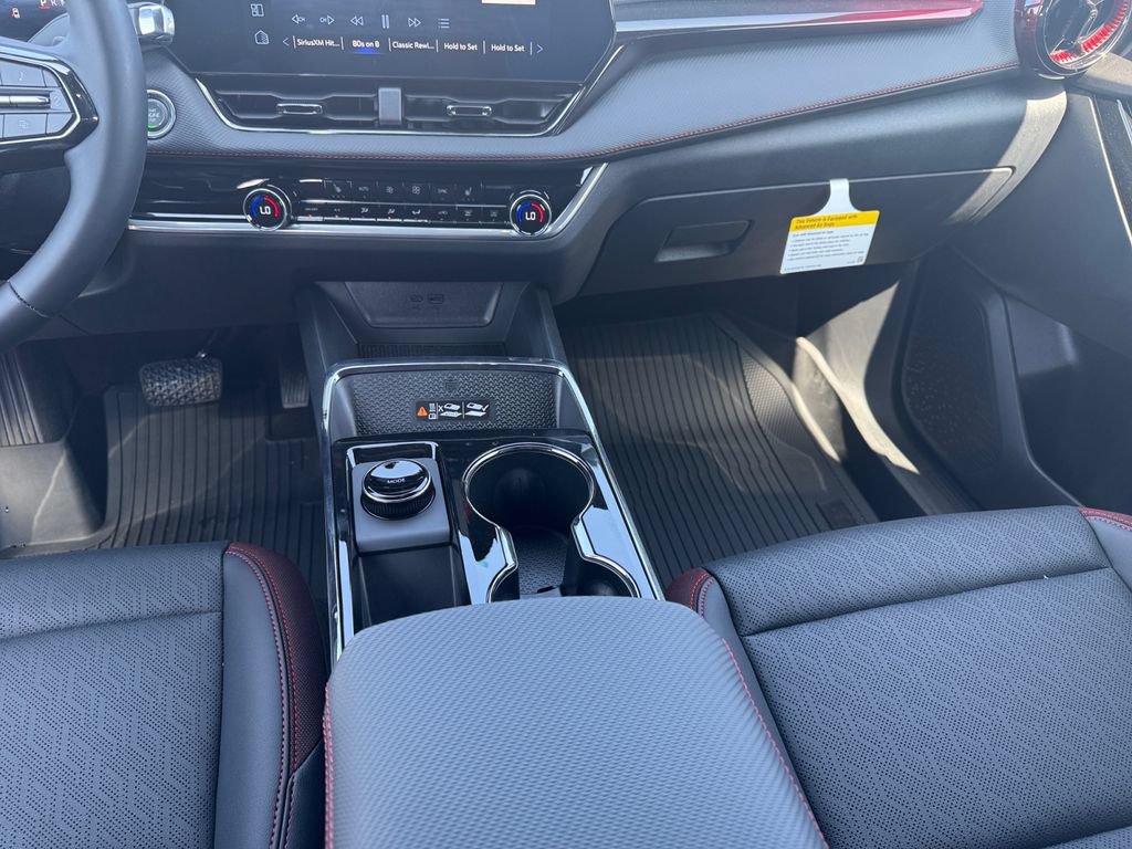 2027 Chevrolet Equinox RS - Photo 11