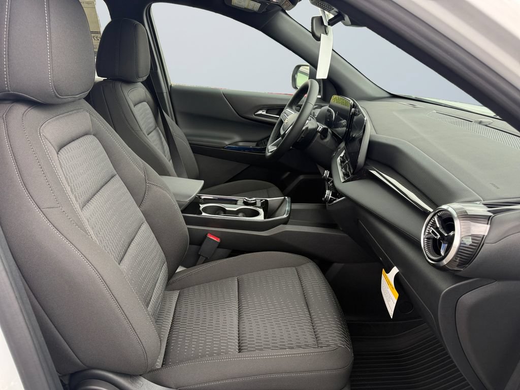 2027 Chevrolet Equinox LT - Photo 15