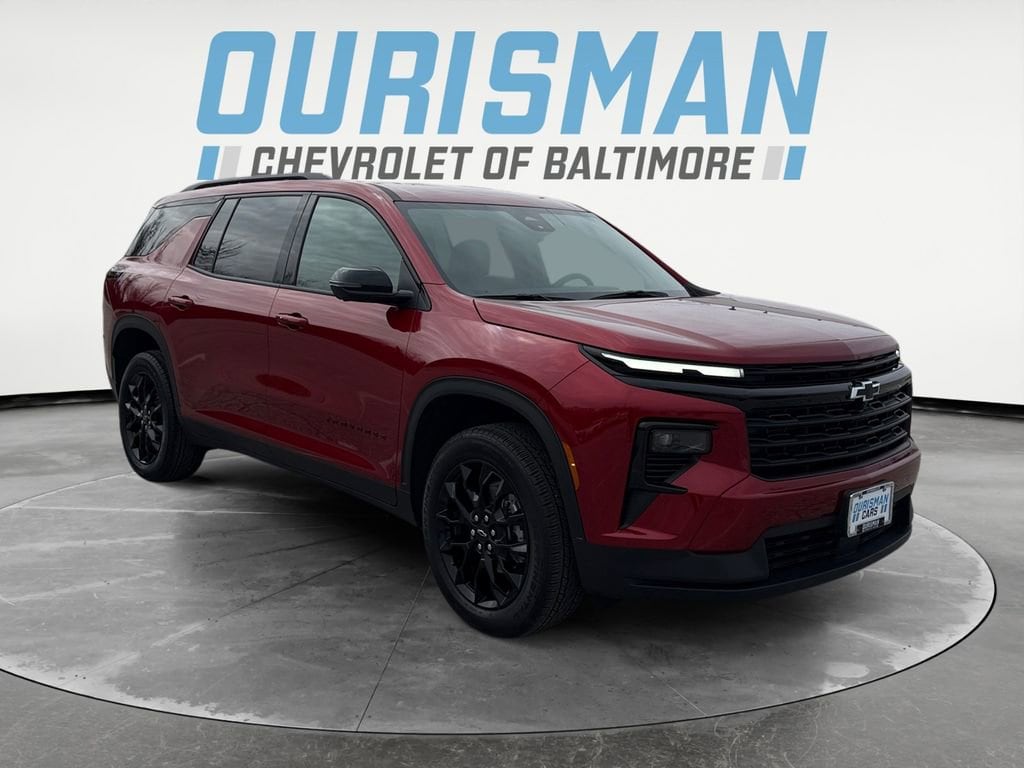 Used 2025 Chevrolet Traverse LT SUV