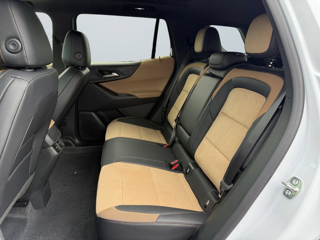 2027 Chevrolet Equinox ACTIV - Photo 12