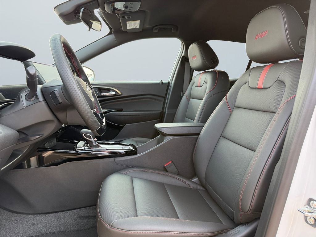 2026 Chevrolet Trax RS - Photo 9