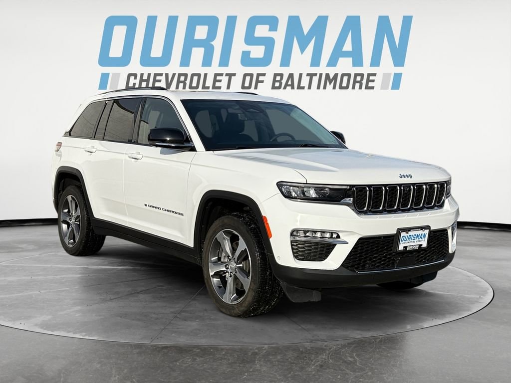 2023 Jeep Grand Cherokee 4xe's photo
