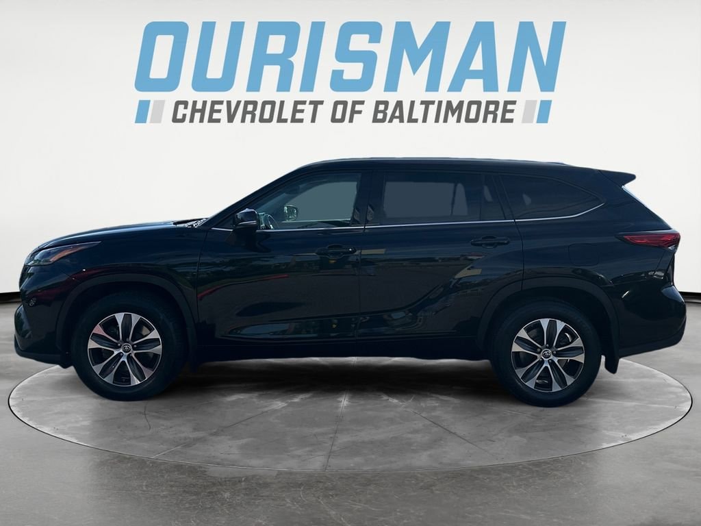 Used 2021 Toyota Highlander XLE