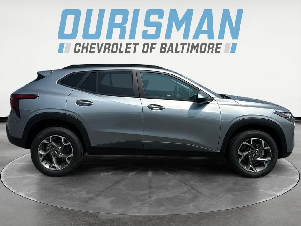 2026 Chevrolet Trax LT - Photo 7