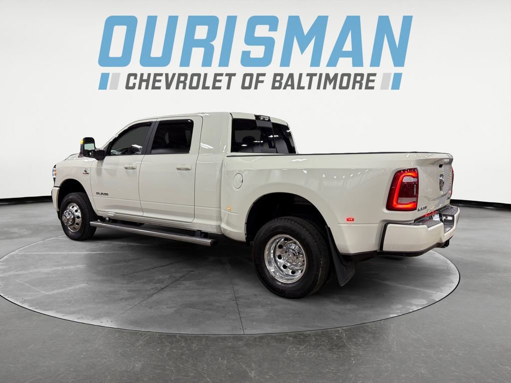 2023 Ram 3500 Laramie photo 4