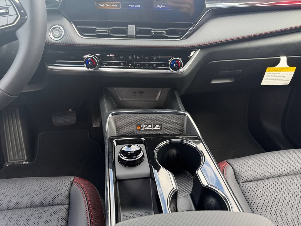 2027 Chevrolet Equinox RS - Photo 11