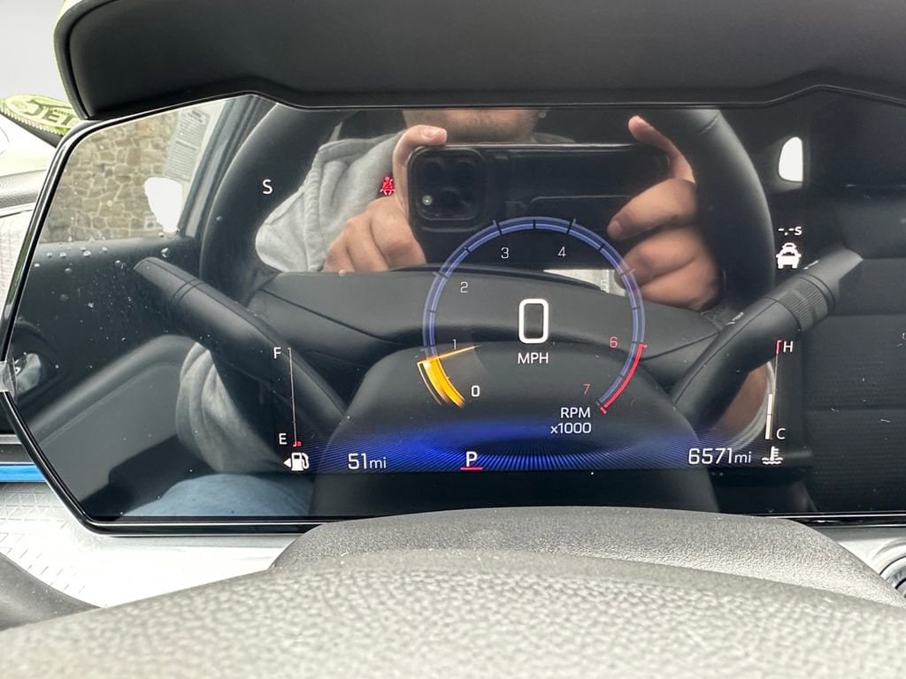 2025 Chevrolet Trax LT - Photo 17