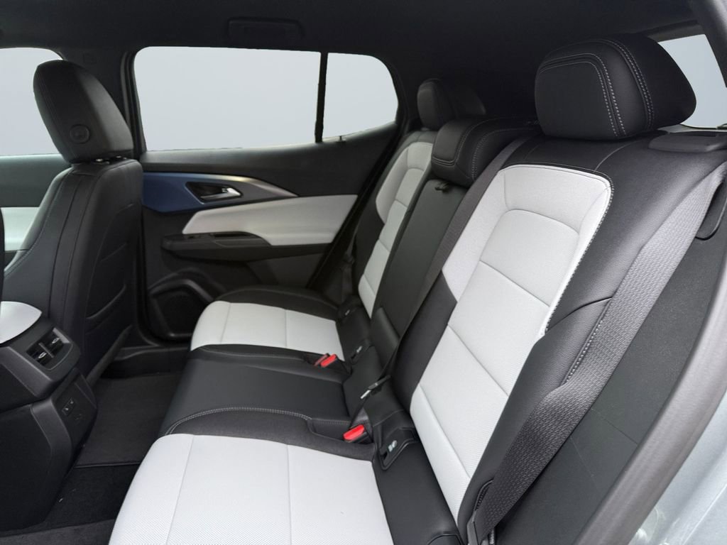 2026 Chevrolet Equinox EV 2LT - Photo 13
