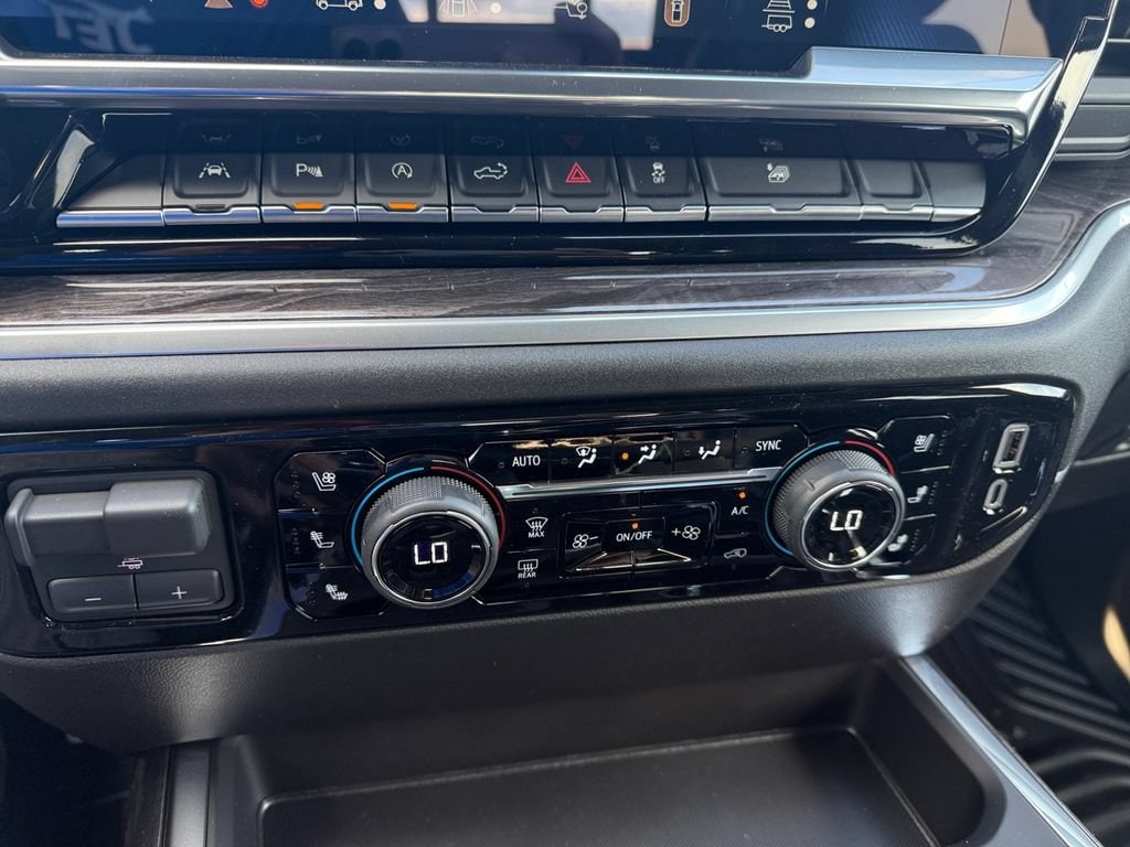 2026 Chevrolet Silverado 1500 LTZ - Photo 19