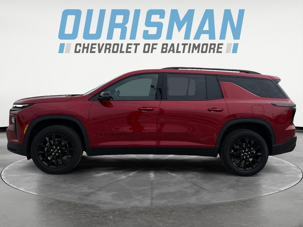 Used 2025 Chevrolet Traverse LT SUV
