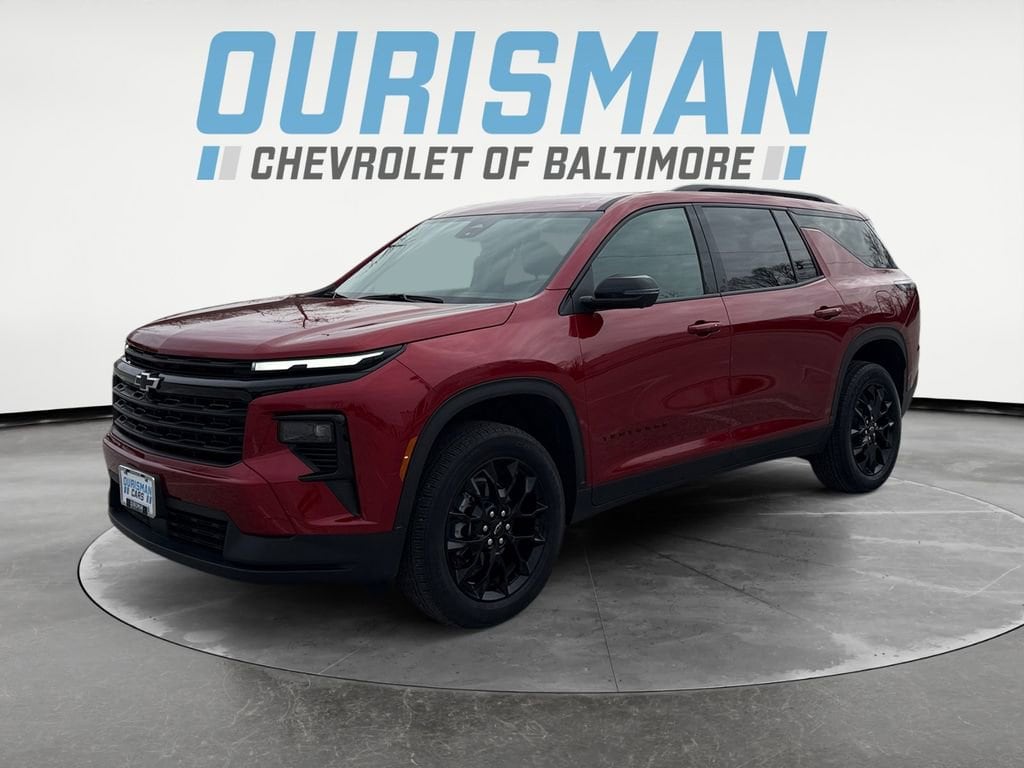 Used 2025 Chevrolet Traverse LT SUV