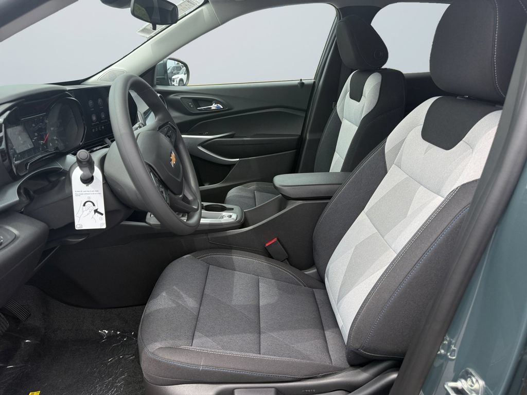 2026 Chevrolet Trax LS - Photo 9