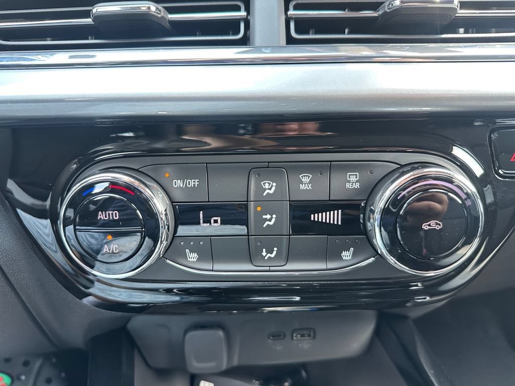 2026 Chevrolet Trax LT - Photo 19